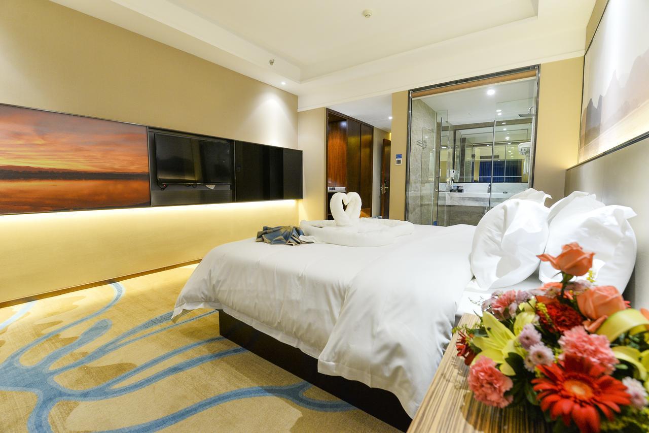 Manhatton Hotel Guilin North Railway Station Exterior foto
